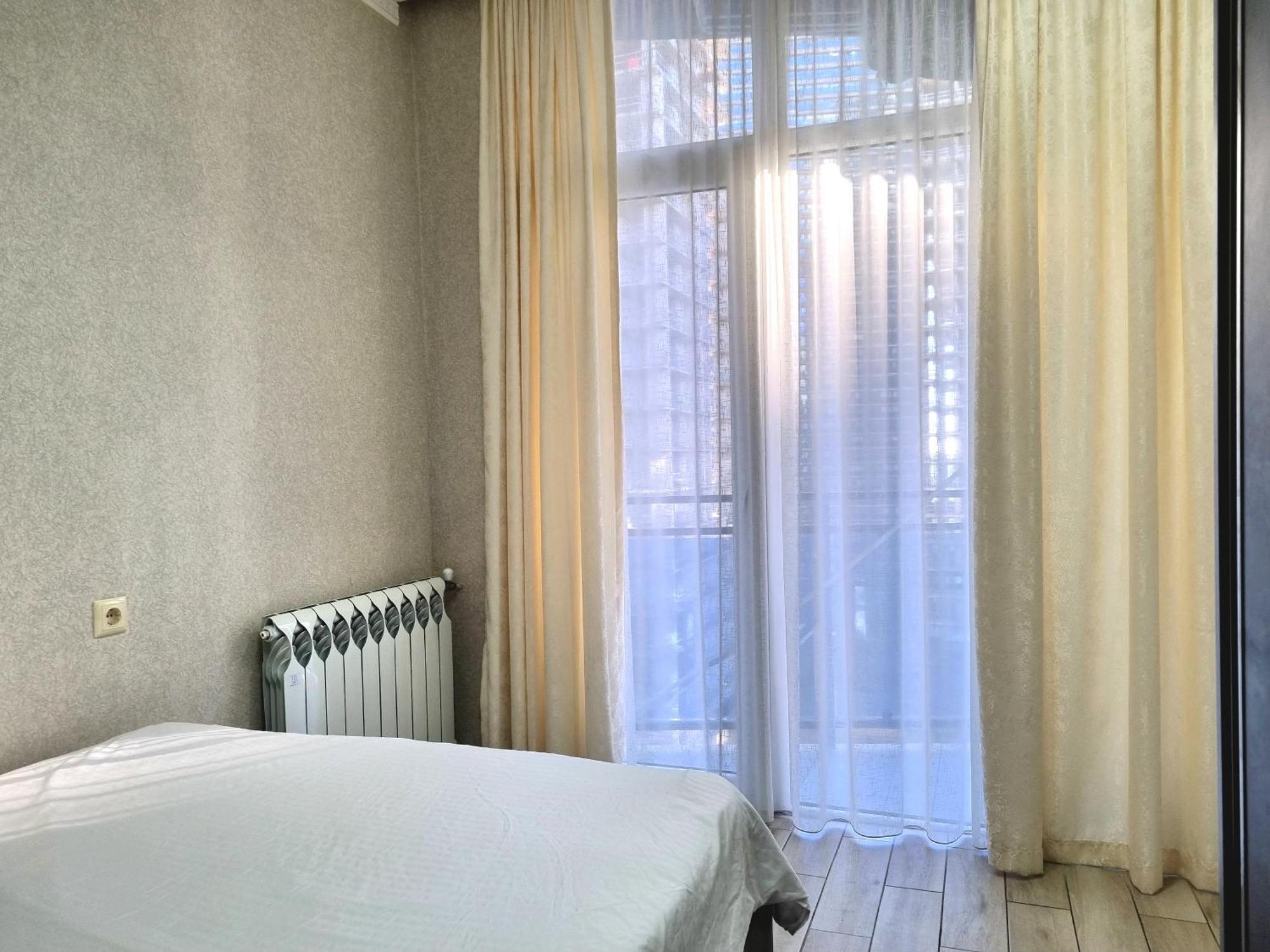Sea apartment baTumi Bagian luar foto