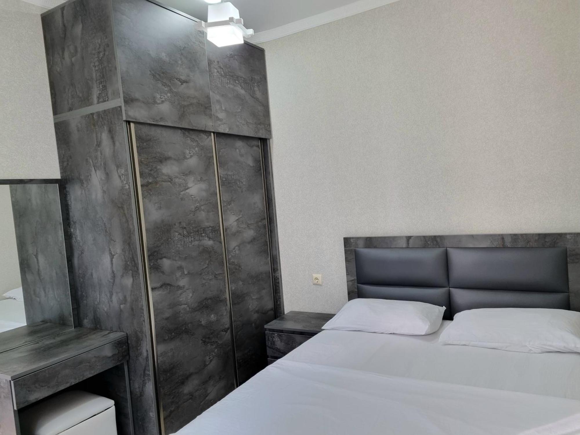 Sea apartment baTumi Bagian luar foto